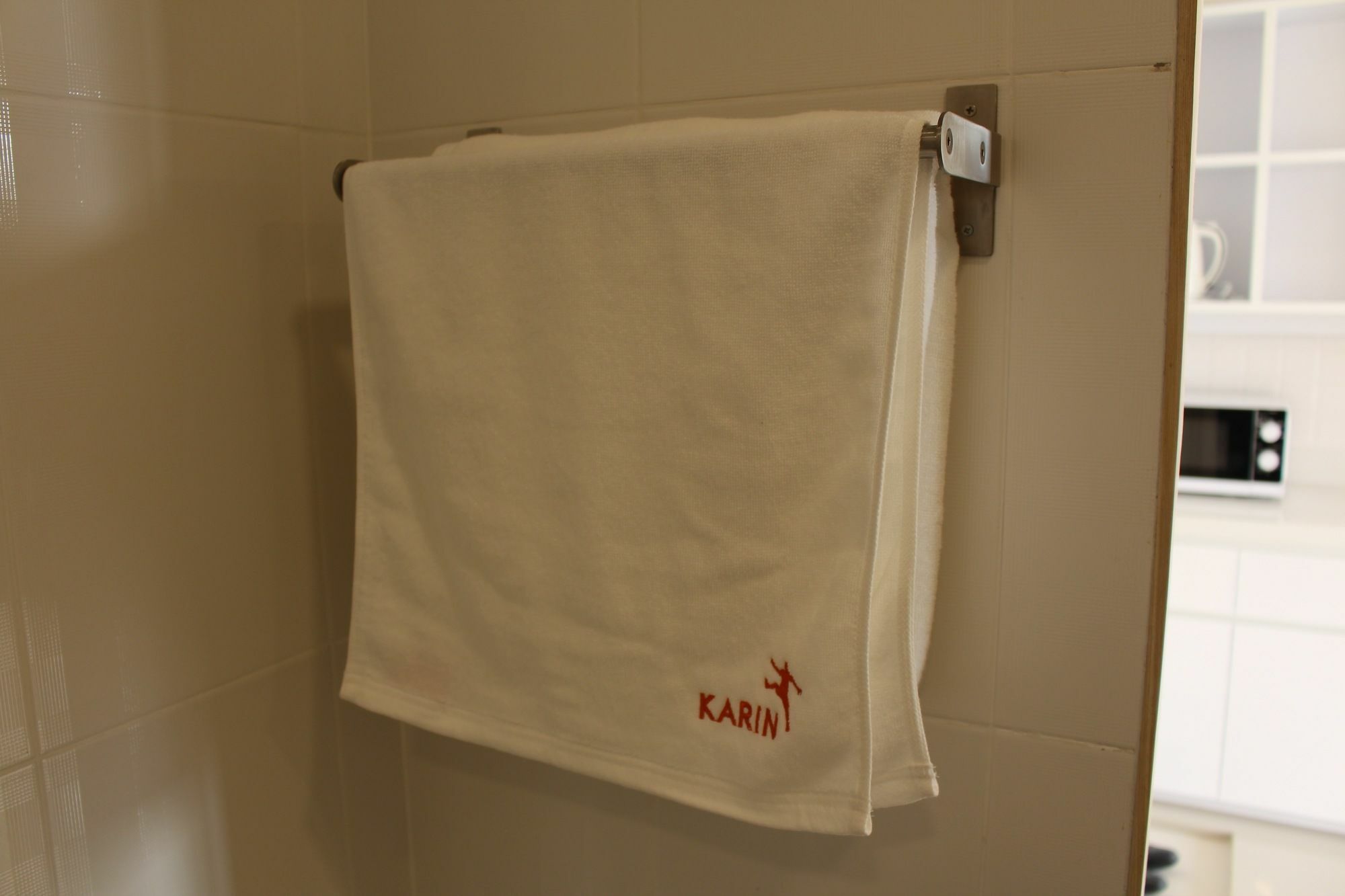 Karin Hotel & Service Apartment - Sha Extra Plus Si Racha Esterno foto