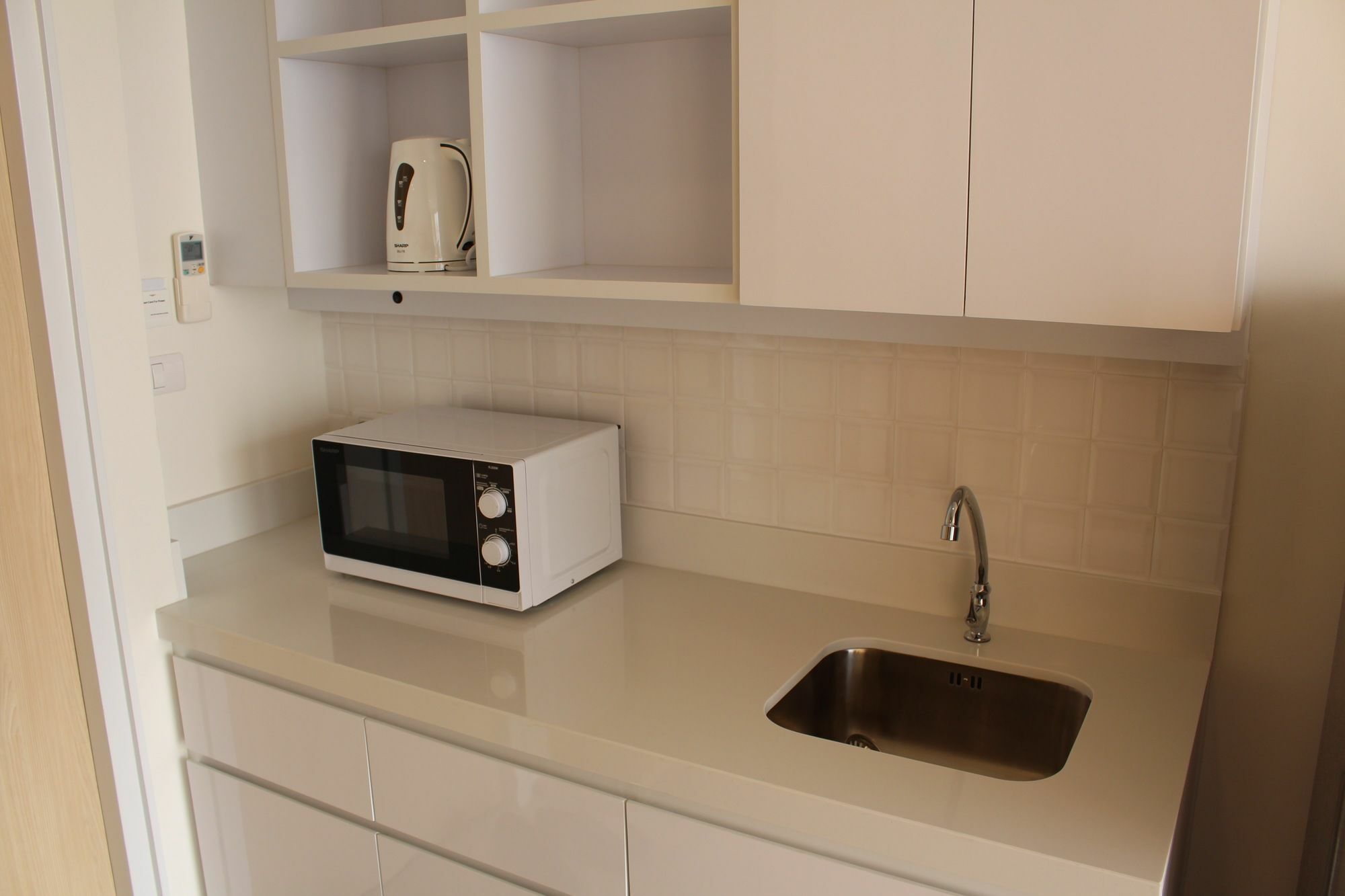 Karin Hotel & Service Apartment - Sha Extra Plus Si Racha Esterno foto