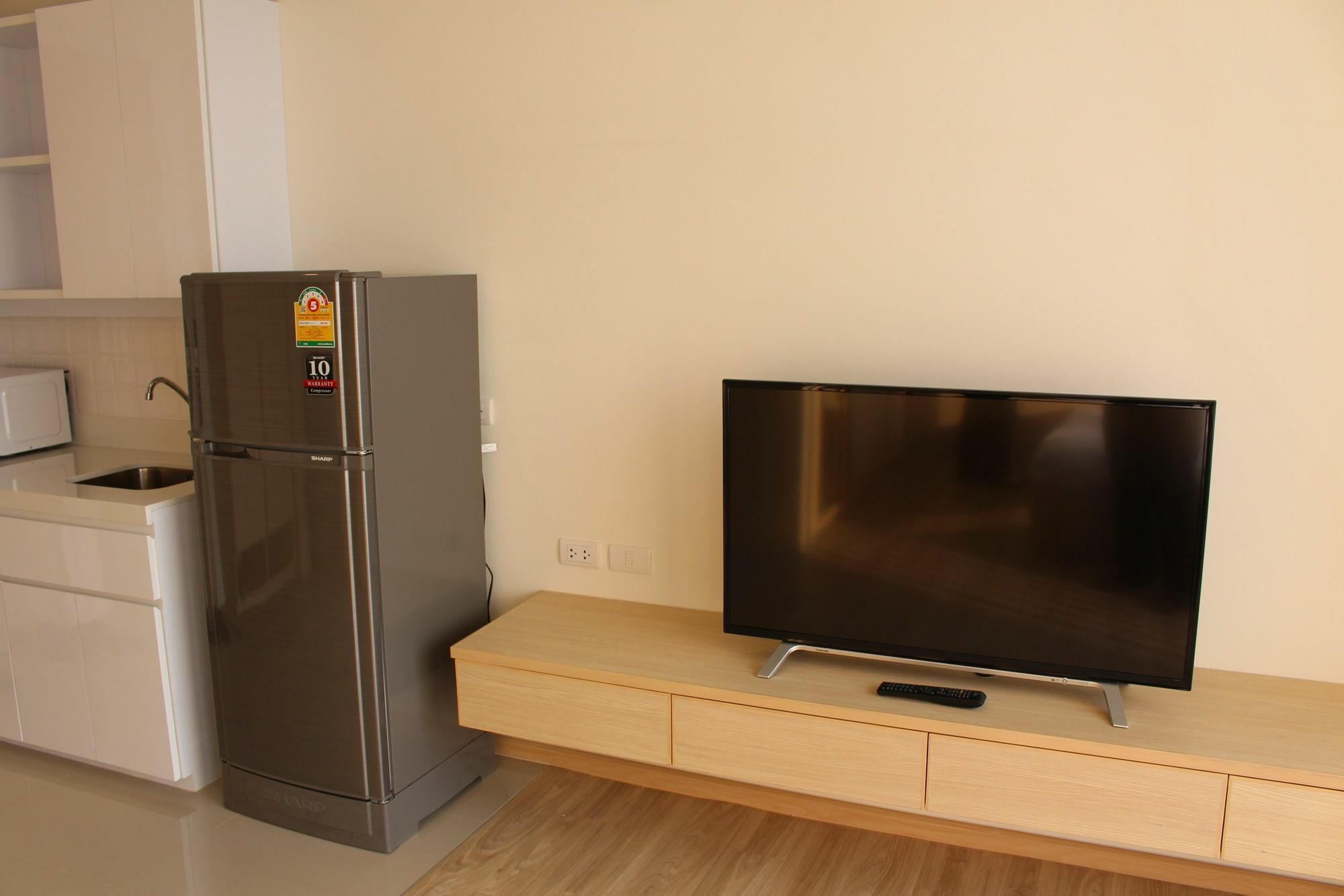 Karin Hotel & Service Apartment - Sha Extra Plus Si Racha Esterno foto